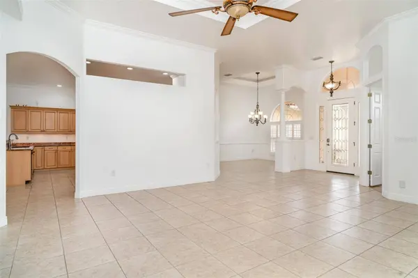 6120 9TH AVENUE CIR NE, Bradenton, FL 34212