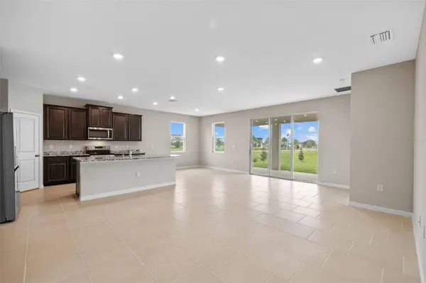 32003 CONCHSHELL SAIL ST, Wesley Chapel, FL 33545
