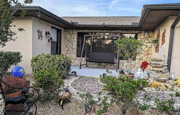 2650 COLONADE LN, North Port, FL 34286