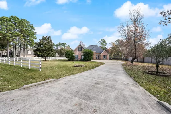 11718 Live Oak DR, Magnolia, TX 77354