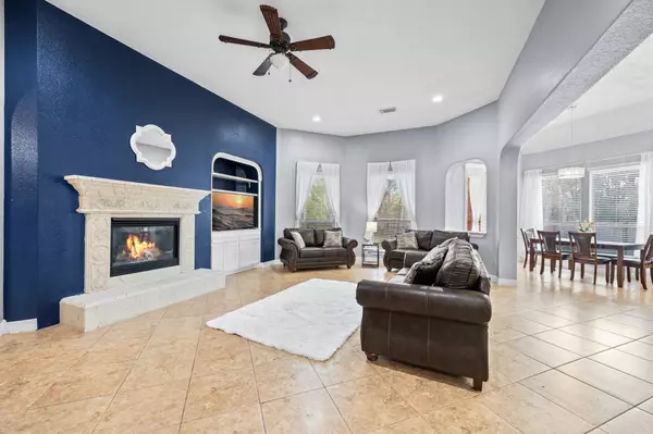 11718 Live Oak DR, Magnolia, TX 77354