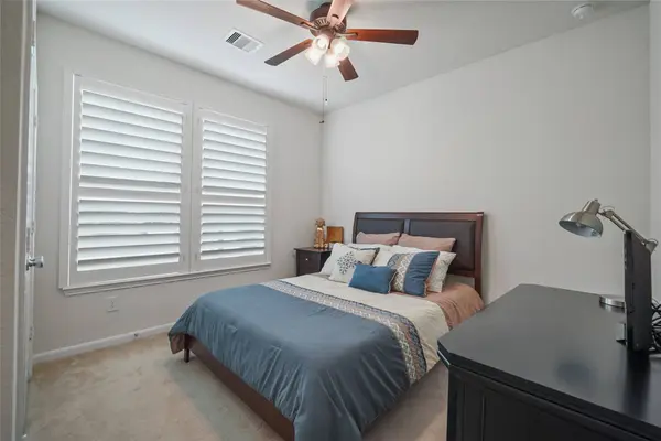 10003 Cimarron Canyon LN, Magnolia, TX 77354