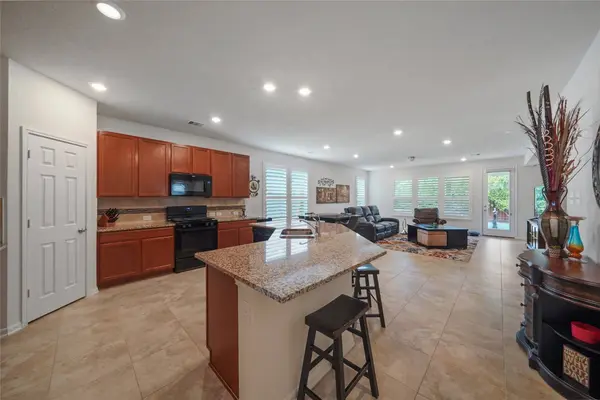 10003 Cimarron Canyon LN, Magnolia, TX 77354