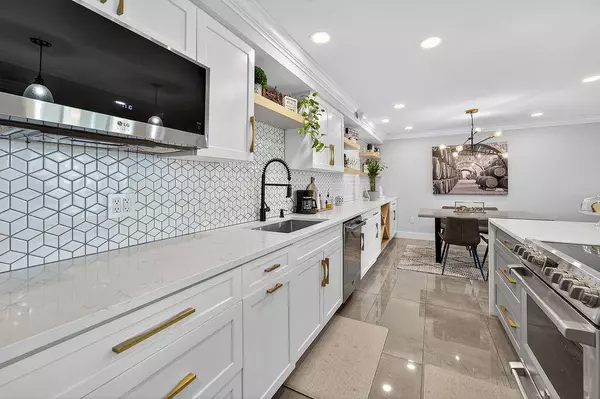 5440 N Ocean DR 1404, Singer Island, FL 33404