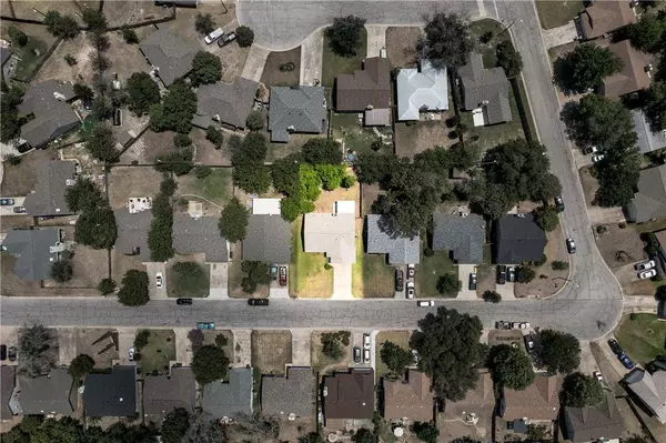 513 Purple Sage DR, Round Rock, TX 78681