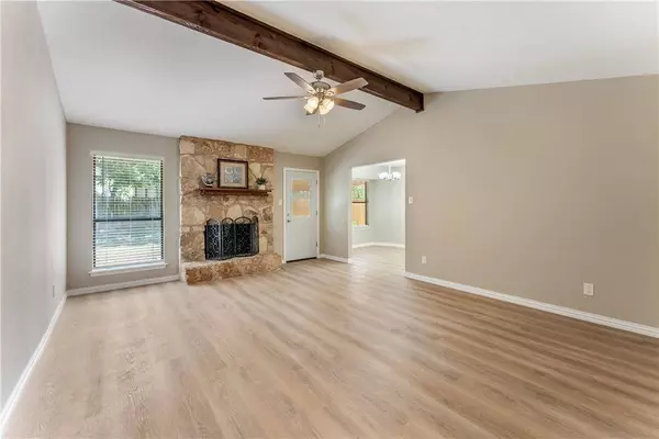 513 Purple Sage DR, Round Rock, TX 78681