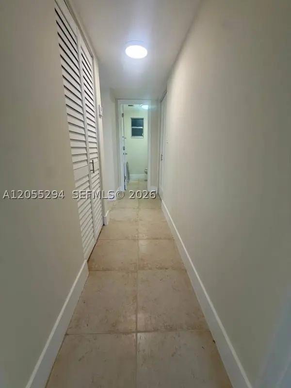 9351 Fontainebleau Blvd #B112, Miami, FL 33172