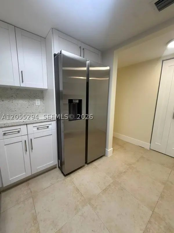 9351 Fontainebleau Blvd #B112, Miami, FL 33172