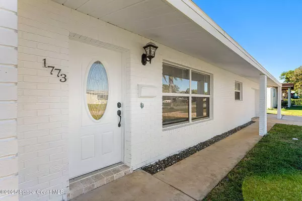 1773 Ixora DR W, Melbourne, FL 32935