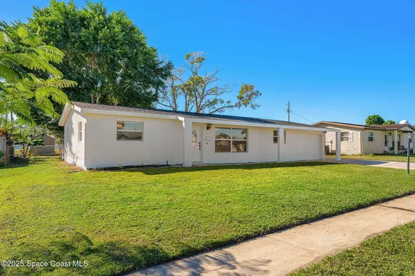 1773 Ixora DR W, Melbourne, FL 32935