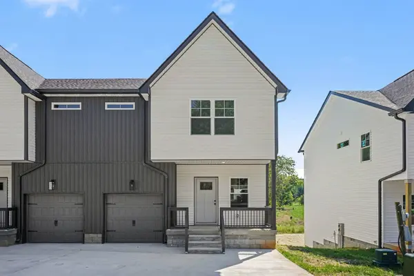 411 Cook Dr, Clarksville, TN 37042