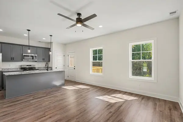 411 Cook Dr, Clarksville, TN 37042