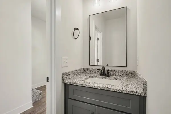 411 Cook Dr, Clarksville, TN 37042