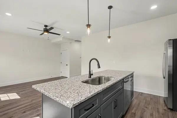 411 Cook Dr, Clarksville, TN 37042