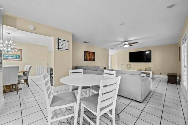 13724 Lilac PL, Wellington, FL 33414