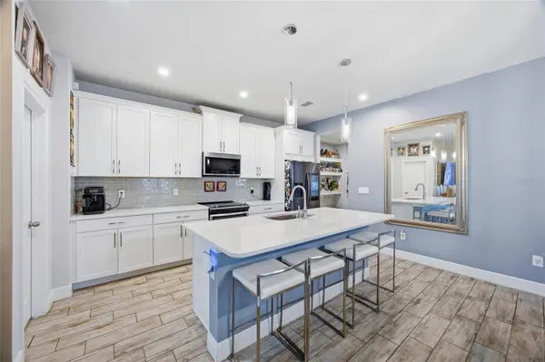 6041 GRAND SONATA AVE, Lutz, FL 33558