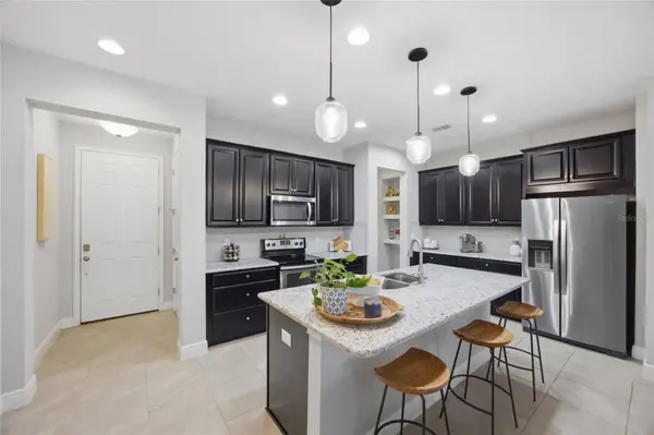 5525 CUMBERLAND STAR CT #33, Lutz, FL 33558