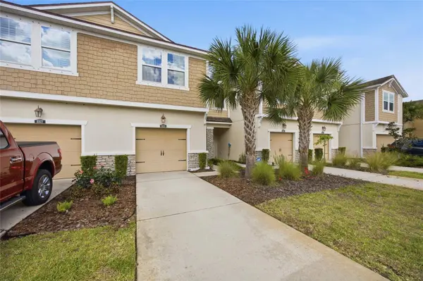5525 CUMBERLAND STAR CT #33, Lutz, FL 33558