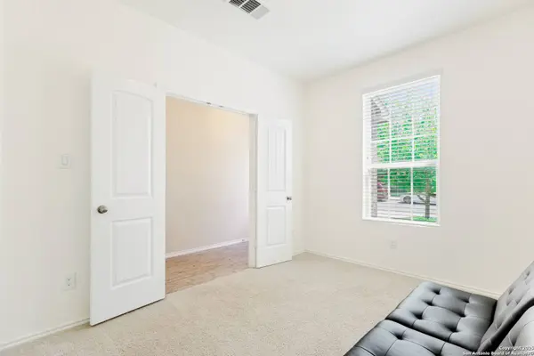 6203 Campfire Cove, San Antonio, TX 78109