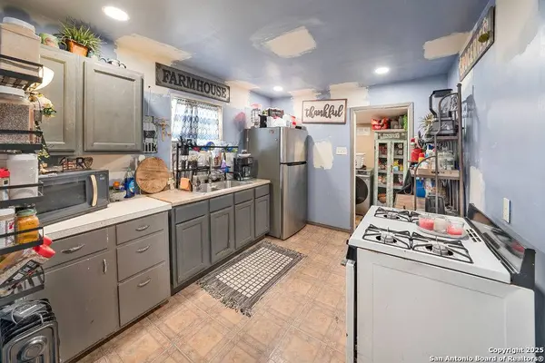 427 Muegge, San Antonio, TX 78202