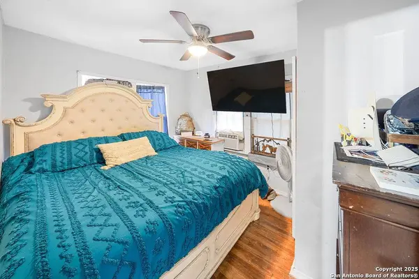 427 Muegge, San Antonio, TX 78202