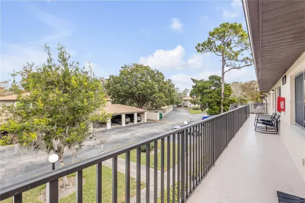 1601 BIG TREE RD #807, South Daytona, FL 32119