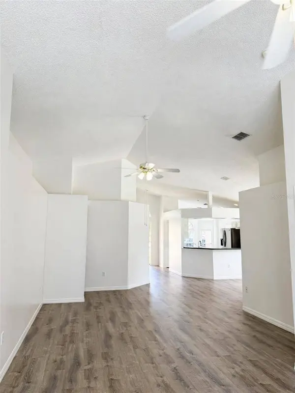 142 HARWOOD CIR, Kissimmee, FL 34744