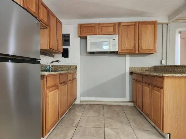 2006 BENEVA RD, Sarasota, FL 34232