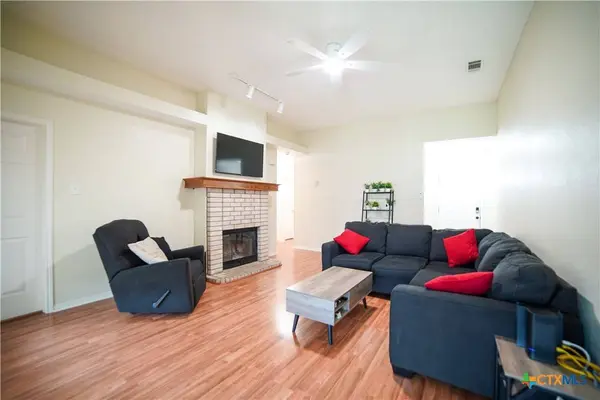 403 Courtney LN, Copperas Cove, TX 76522