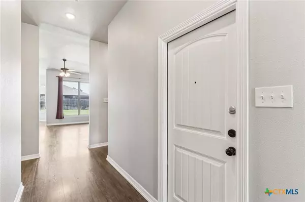 708 Holstein DR, Belton, TX 76513