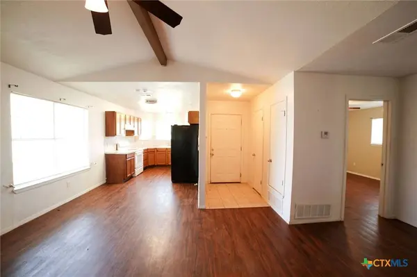 2401 Hidden Valley DR, Killeen, TX 76543