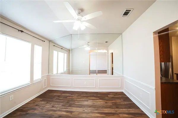 119 W Running Wolf TRL, Harker Heights, TX 76548