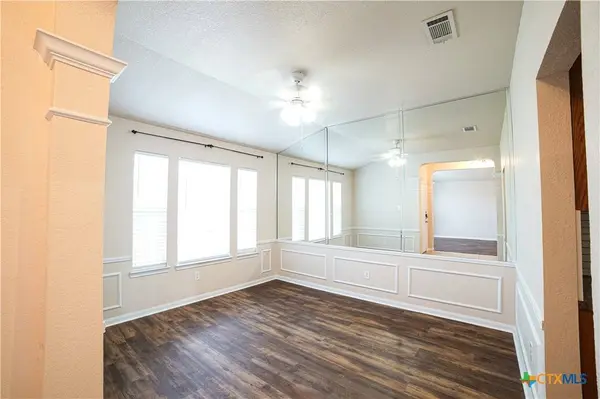 119 W Running Wolf TRL, Harker Heights, TX 76548