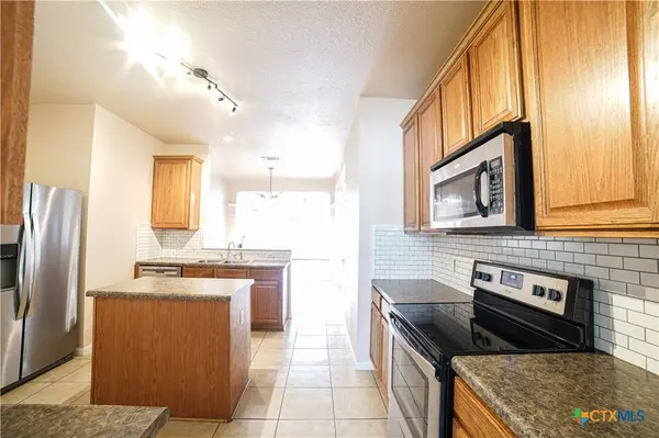 119 W Running Wolf TRL, Harker Heights, TX 76548