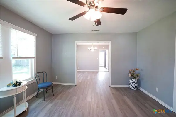 1003 N 15th ST, Temple, TX 76501