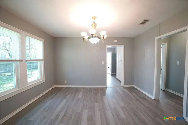 1003 N 15th ST, Temple, TX 76501