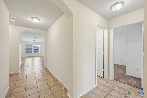 1701 Gigante DR, Killeen, TX 76543