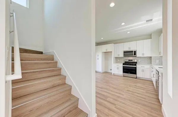 502 Tillery ST #2, Austin, TX 78702