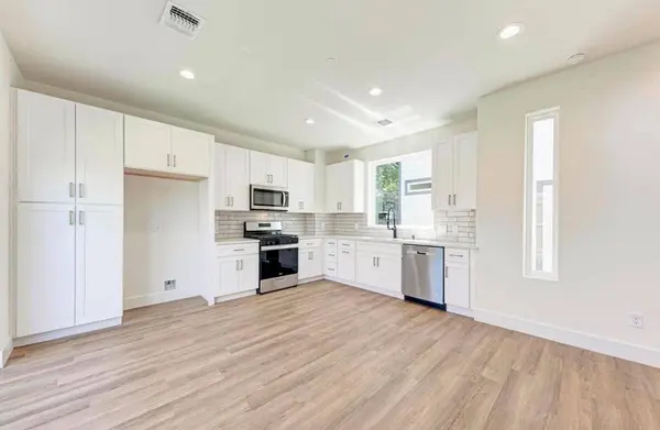 502 Tillery ST #2, Austin, TX 78702