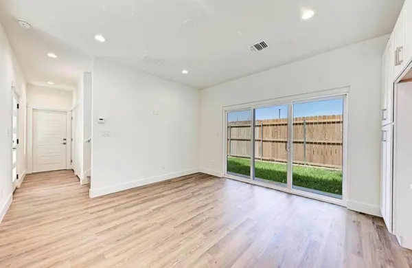 502 Tillery ST #2, Austin, TX 78702