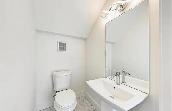 502 Tillery ST #2, Austin, TX 78702