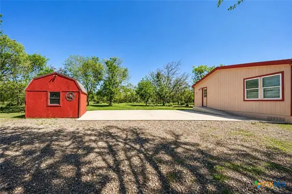 381 Fm 86 #A, Red Rock, TX 78662