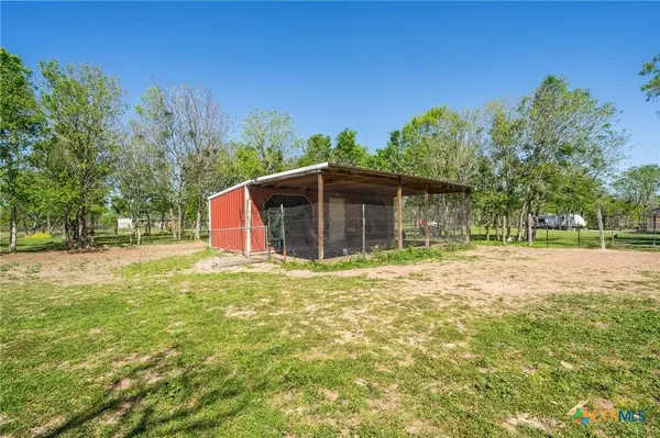 381 Fm 86 #A, Red Rock, TX 78662