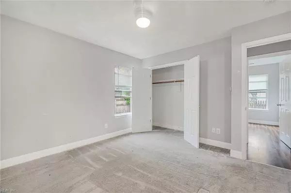 25 Gale AVE, Chesapeake, VA 23323