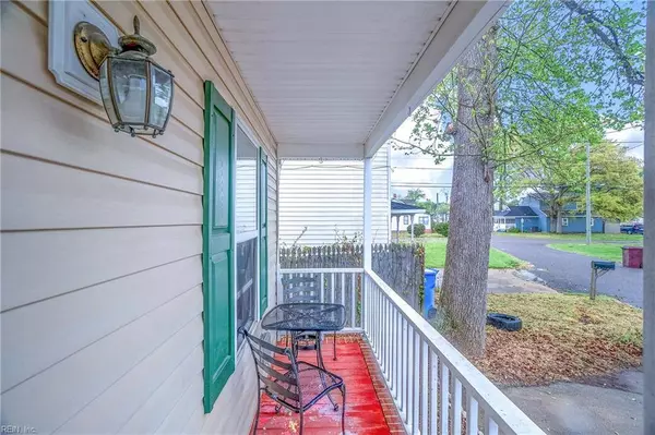 25 Gale AVE, Chesapeake, VA 23323