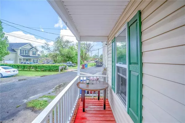 25 Gale AVE, Chesapeake, VA 23323