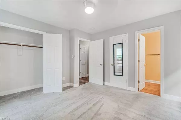 25 Gale AVE, Chesapeake, VA 23323