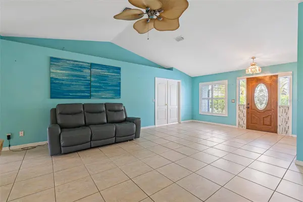 223 NE GOLF CLUB DR, New Smyrna Beach, FL 32168
