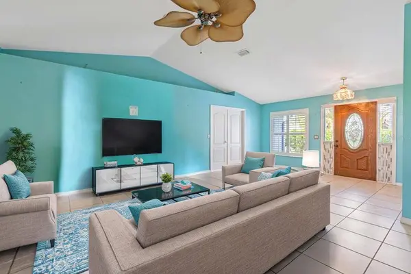 223 NE GOLF CLUB DR, New Smyrna Beach, FL 32168