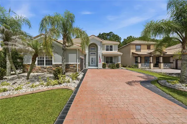 489 LUNA BELLA LN